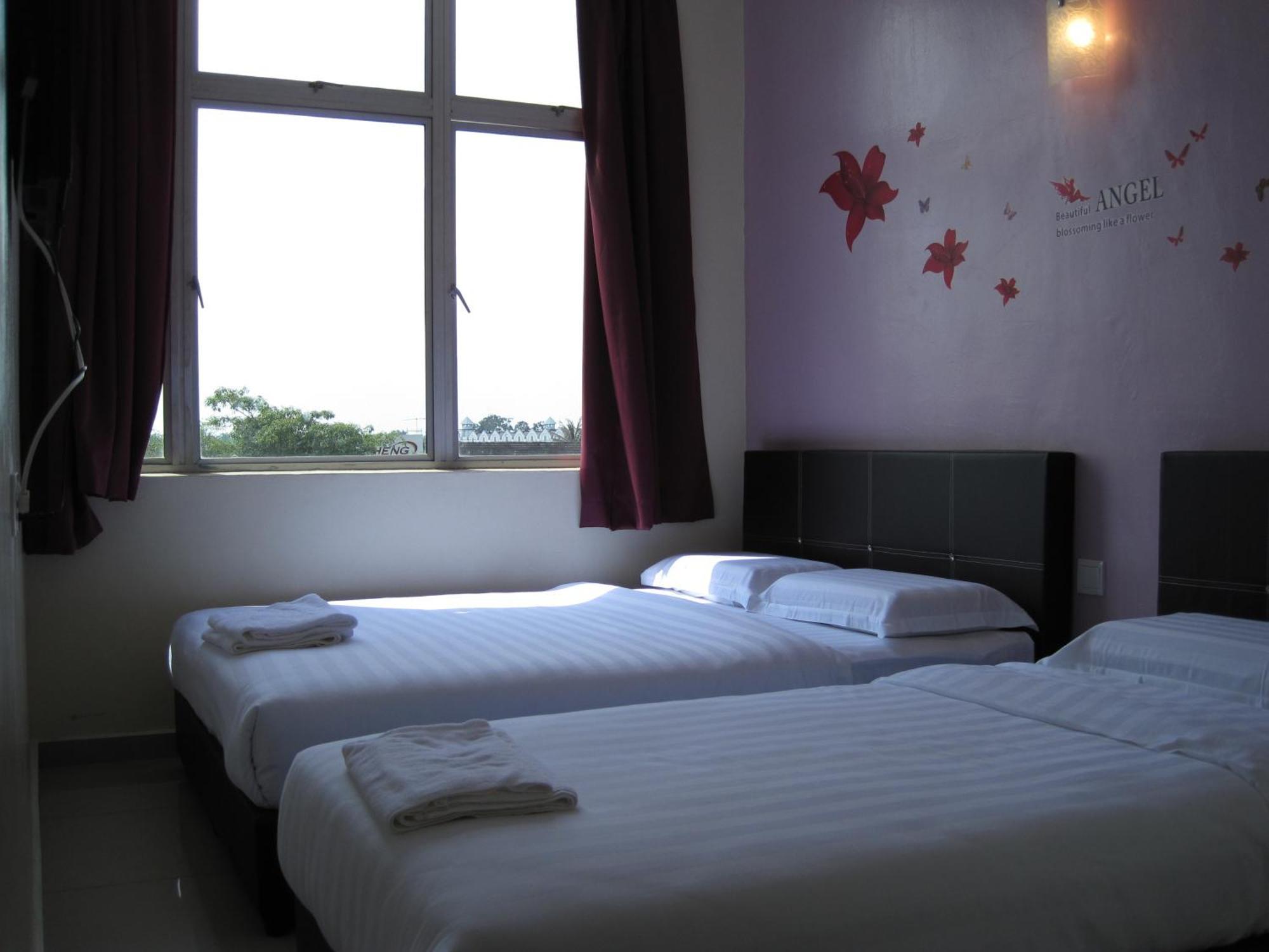 Max Inn Hotel Parit Raja Szoba fotó