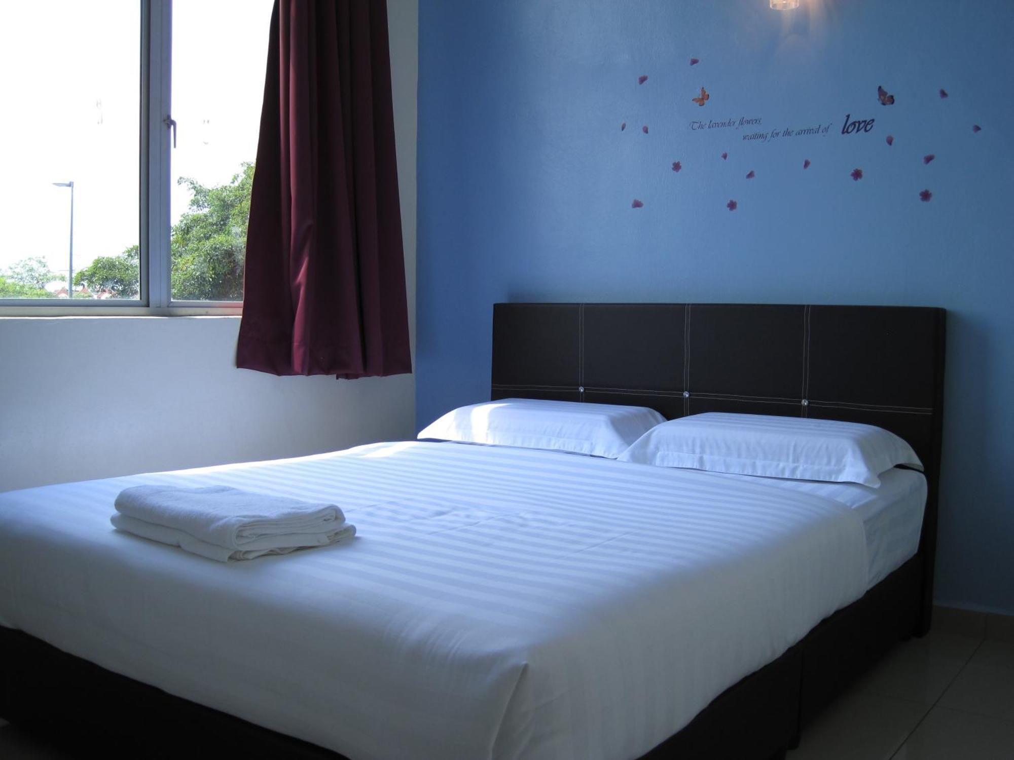 Max Inn Hotel Parit Raja Szoba fotó